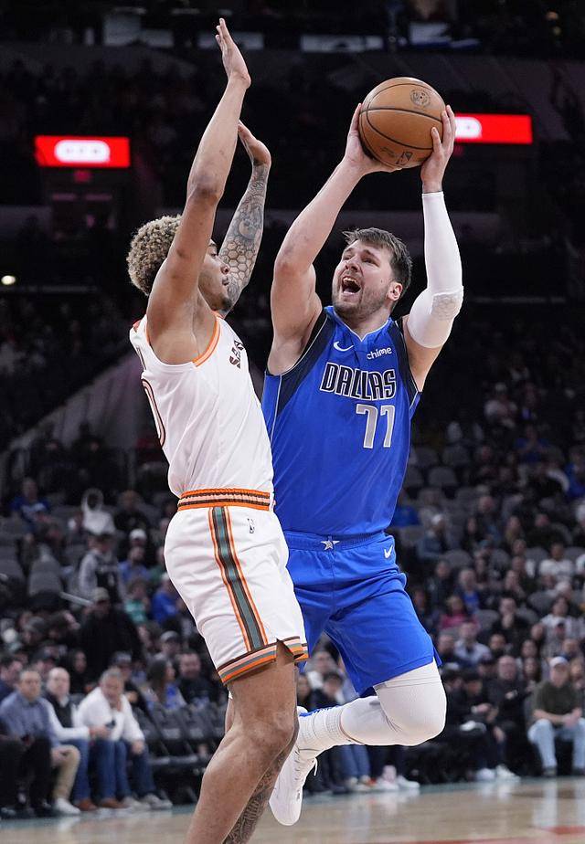 德约科维奇与80激战独行侠分钟，比赛规则变更胜负难料！，东契奇焦点对战热度持续攀升的简单介绍-ayx sports