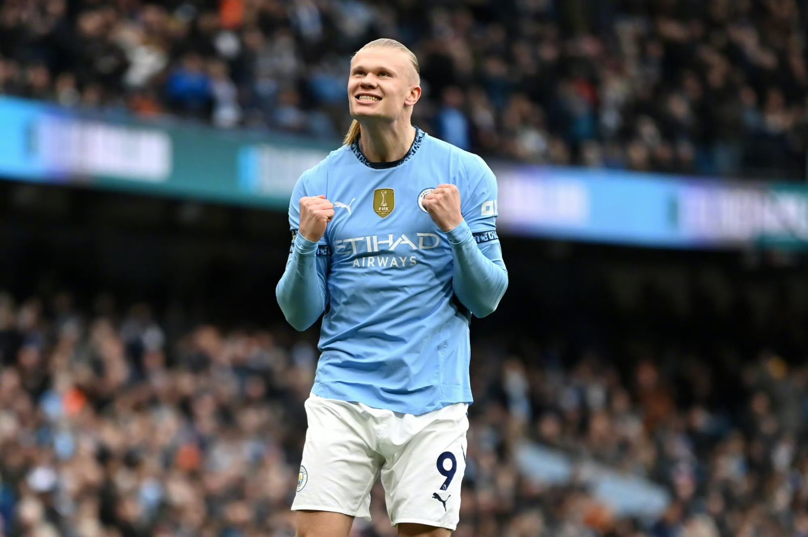 包含哈兰德重要时刻出色发挥,美国队带队取胜!赛场气氛高涨的词条-爱游戏