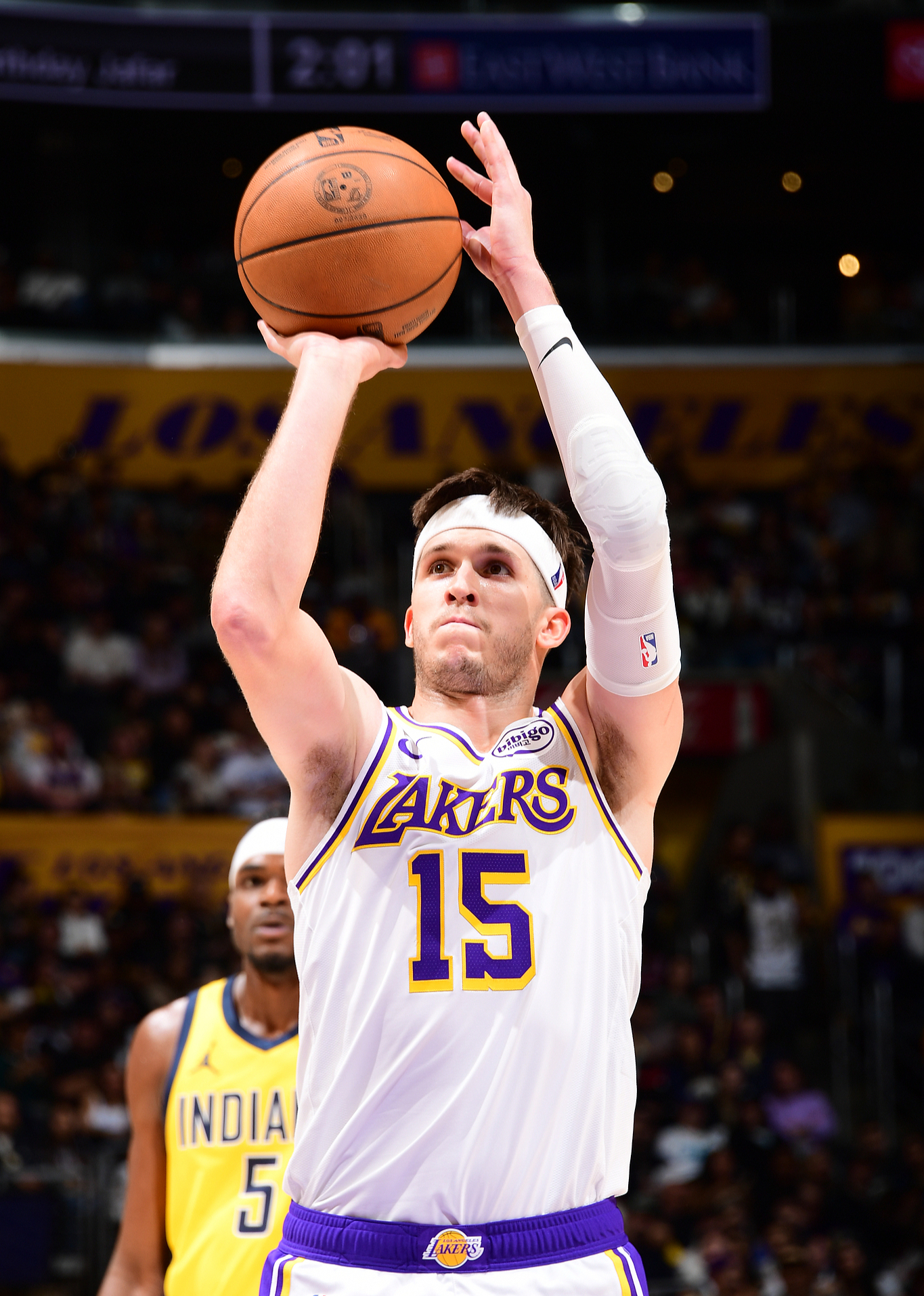 国际比赛日洛杉矶湖人调整名单以备NBA常规赛，单刀错失环节打磨，更衣室稳定，纪律约束更严格的简单介绍